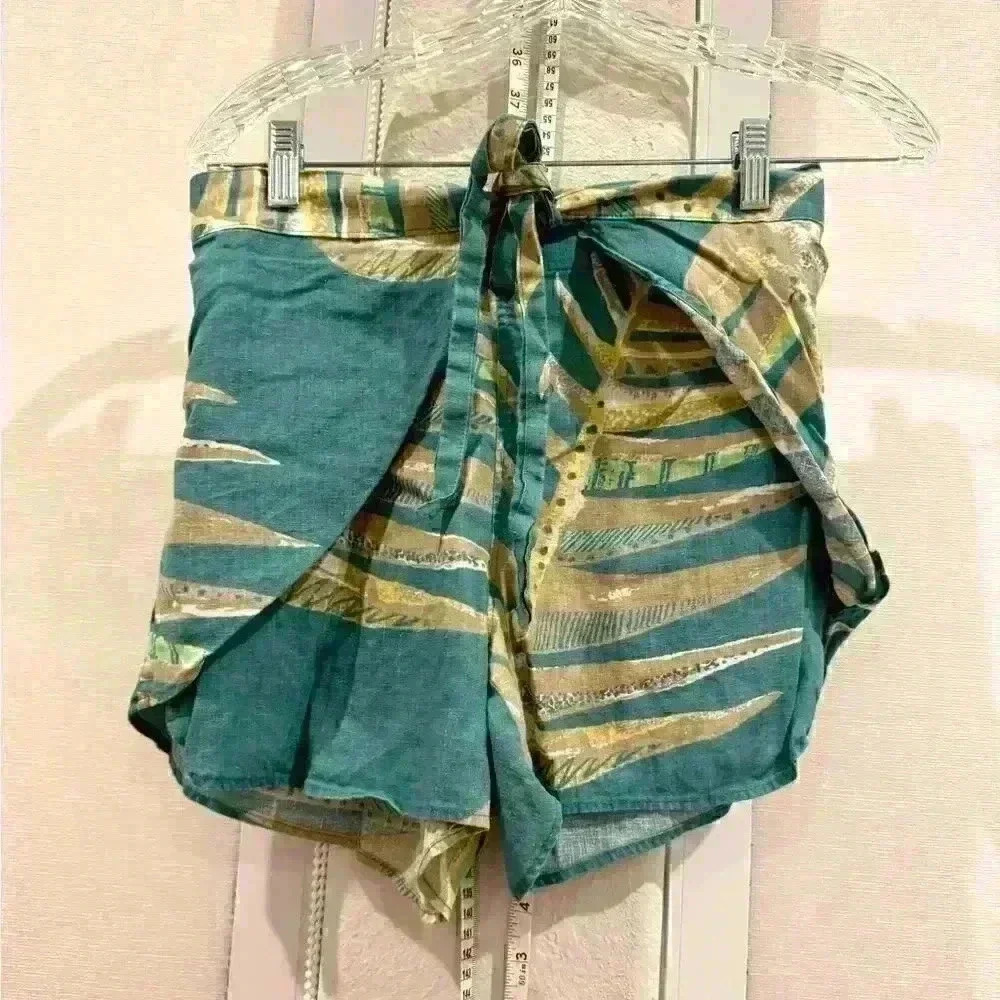 Patagonia tropical blue shorts Sz M hemp and tencel - EUC